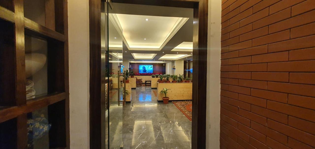 Sanderling Residency & Spa Darjeeling  Exterior photo