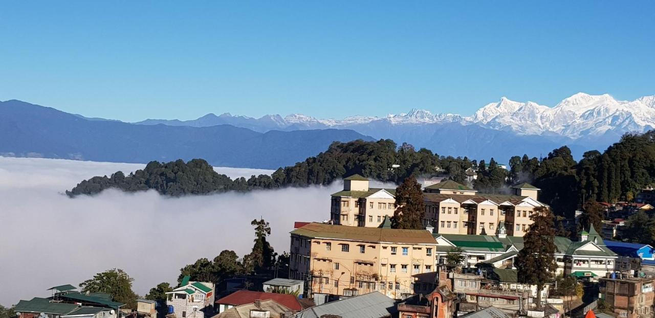 Sanderling Residency & Spa Darjeeling  Exterior photo