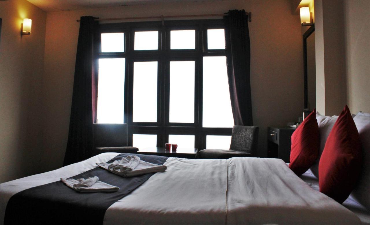 Sanderling Residency & Spa Darjeeling  Exterior photo